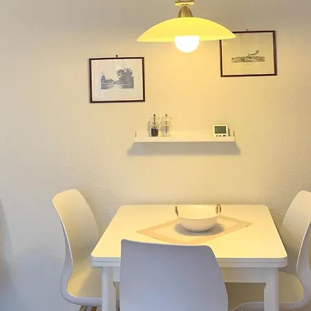 Gmelinstra_e 12_ Whg_ 7_ Haus *